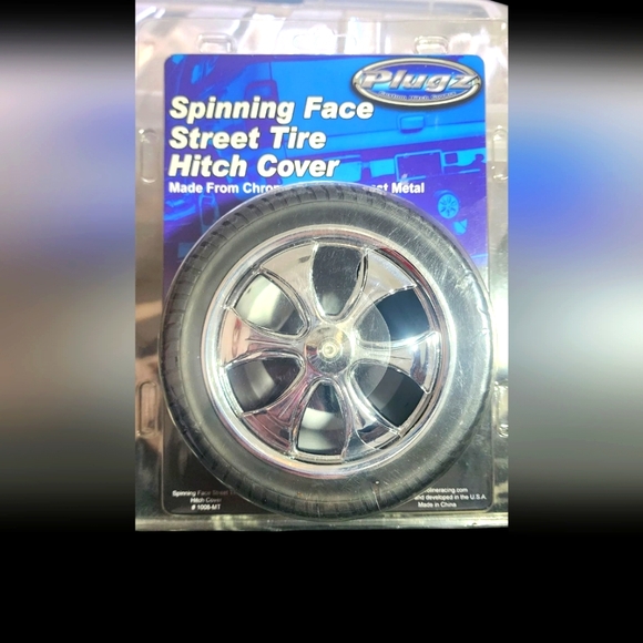 Plugz Spinning Rim Street Tire Hitch Cover - Picture 1 of 3